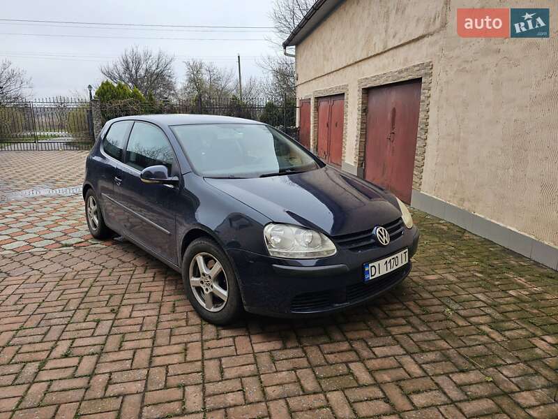 Volkswagen Golf (2004)