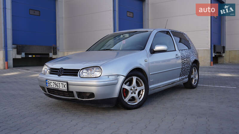 Volkswagen Golf (2001)