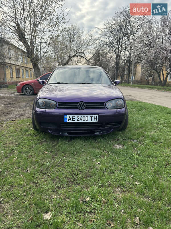 Volkswagen Golf (1998)