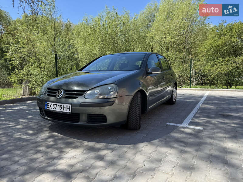 Volkswagen Golf (2004)