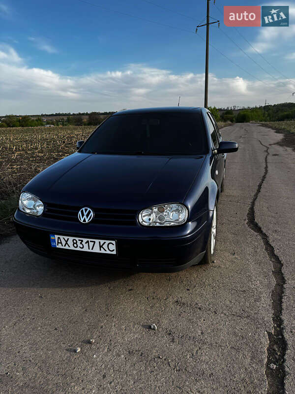 Volkswagen Golf (2001)