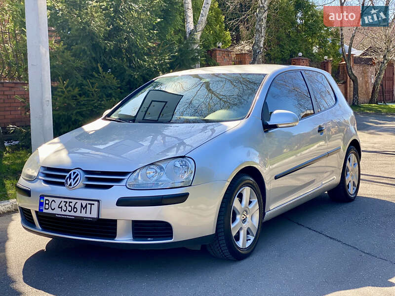 Volkswagen Golf (2005)