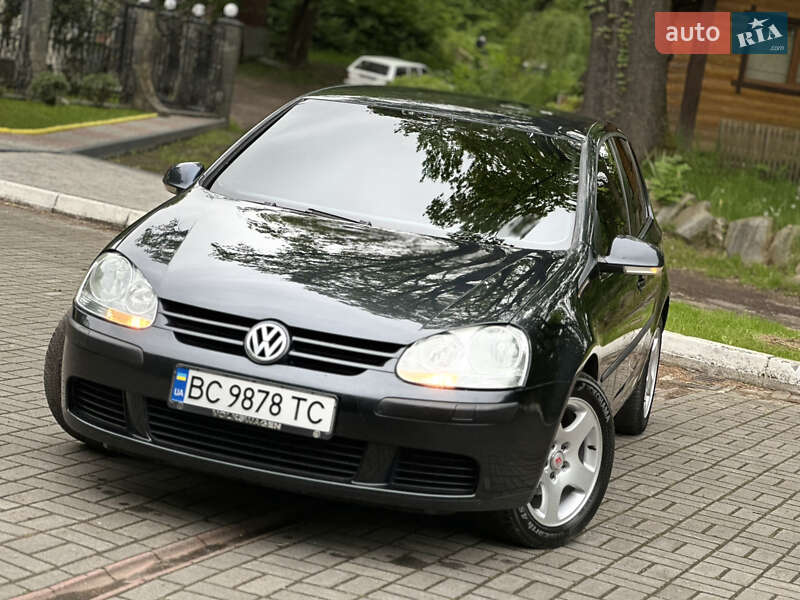 Volkswagen Golf (2005)