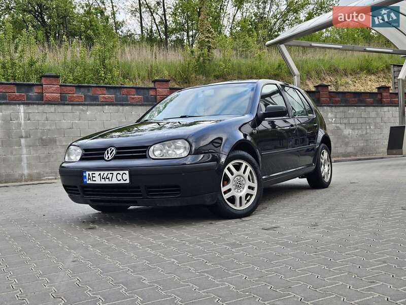Volkswagen Golf (2002)