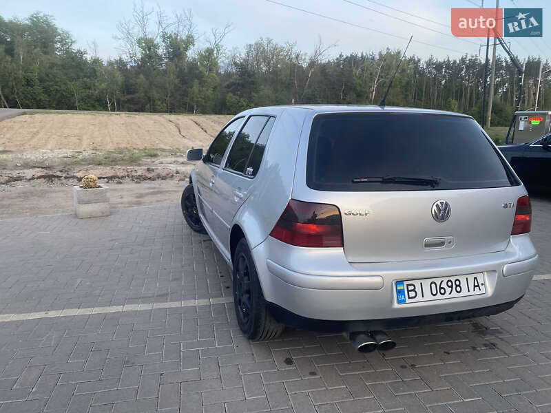 Volkswagen Golf (2001)