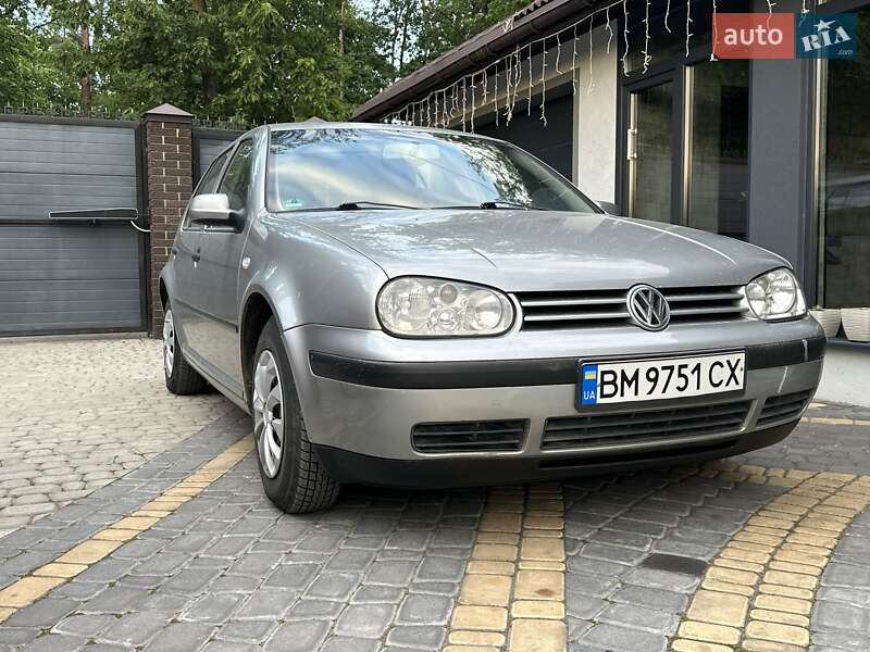 Volkswagen Golf (2001)