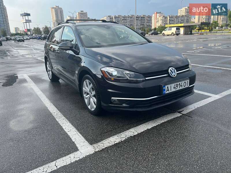 Volkswagen Golf (2019)