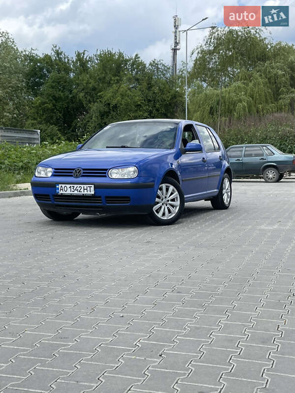 Volkswagen Golf (1999)