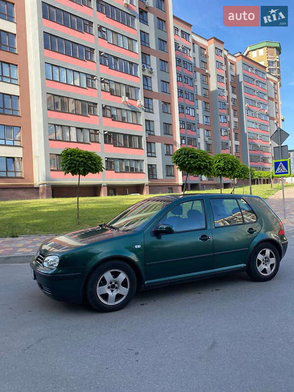Volkswagen Golf (2001)