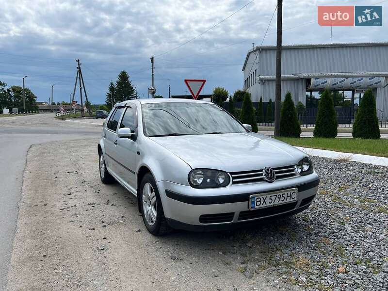 Volkswagen Golf (2001)