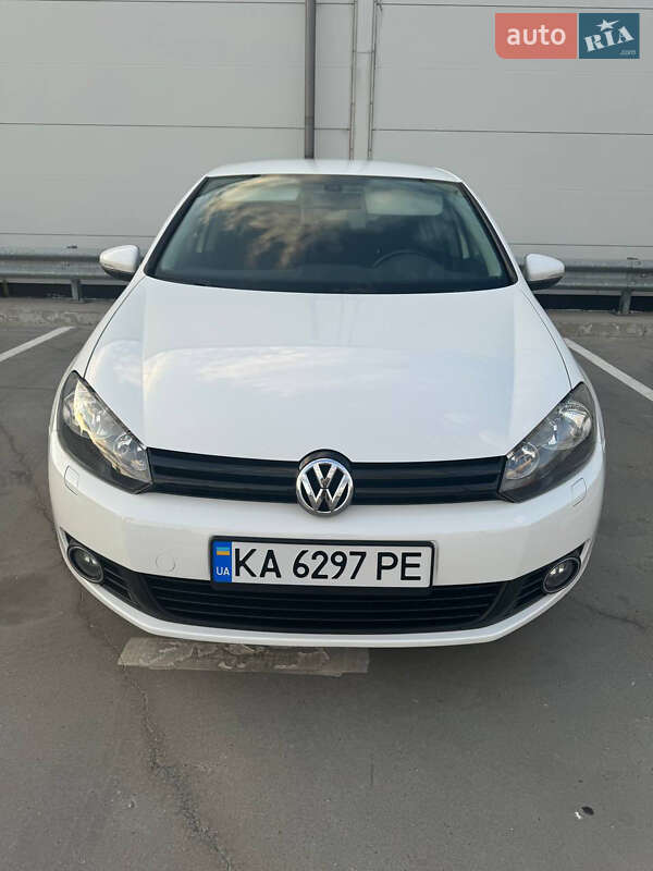 Volkswagen Golf (2010)