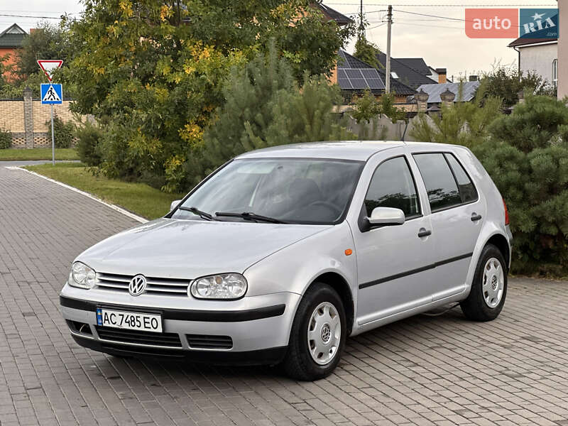 Volkswagen Golf (1998)