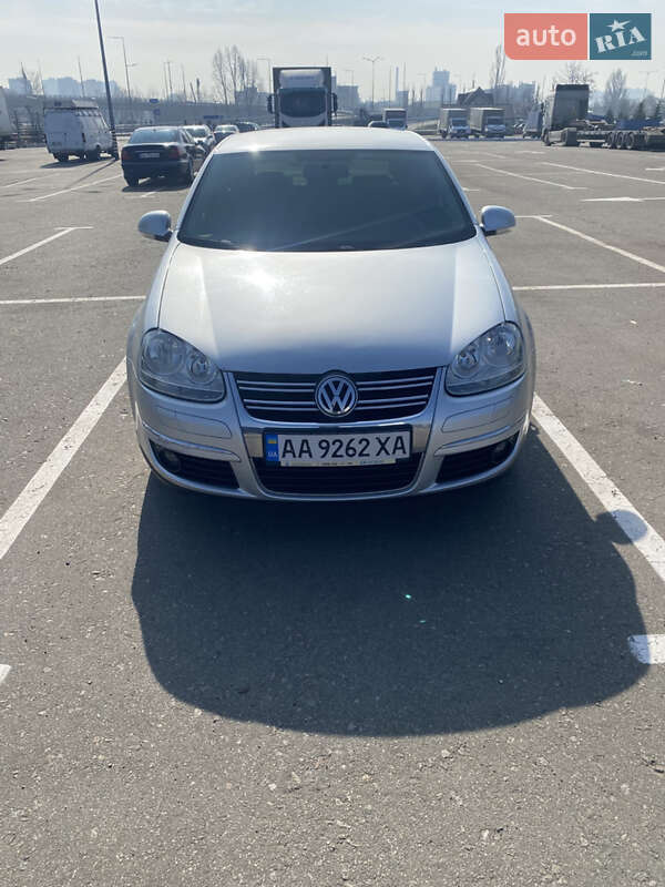 Volkswagen Jetta (2008)