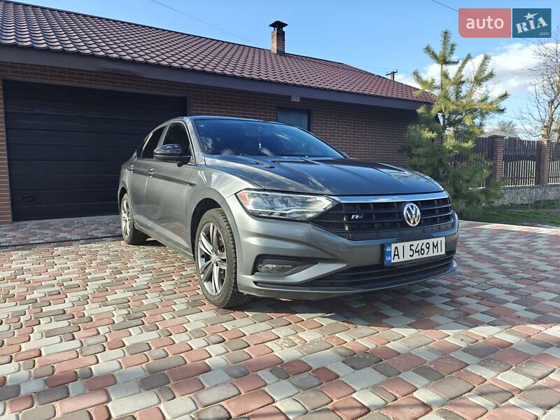 Volkswagen Jetta (2018)