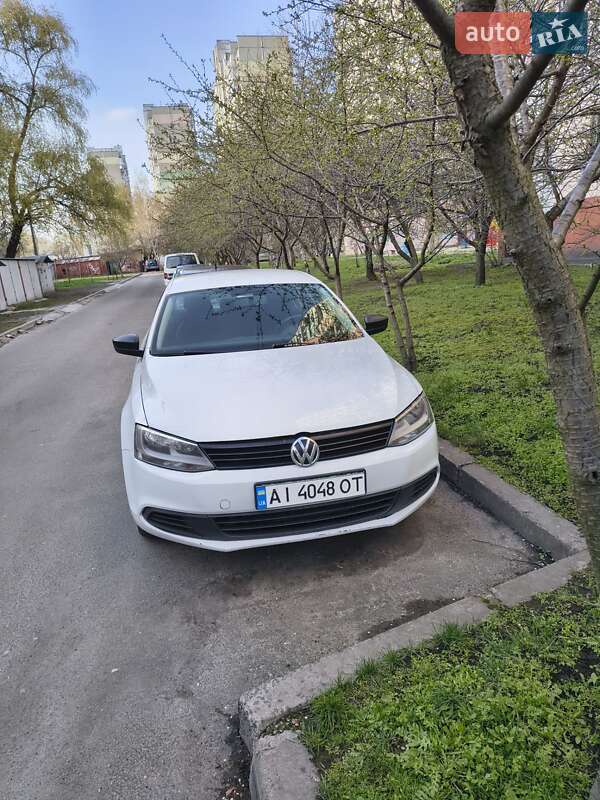 Volkswagen Jetta (2014)