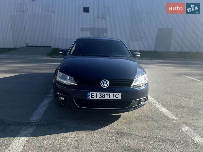 Volkswagen Jetta (2014)