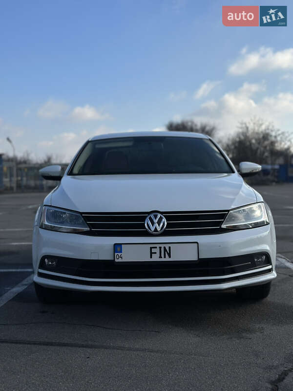 Volkswagen Jetta (2015)