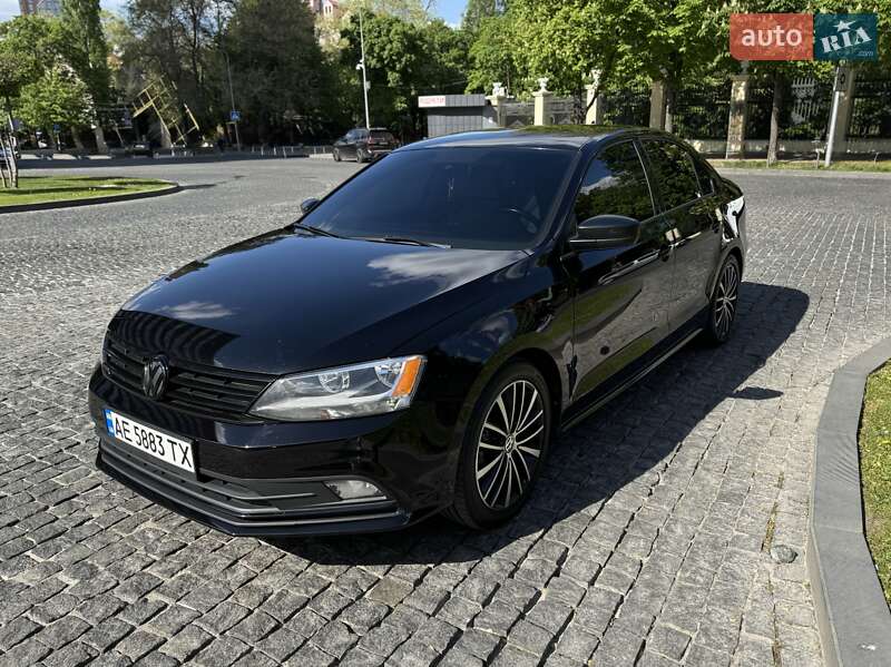 Volkswagen Jetta (2014)