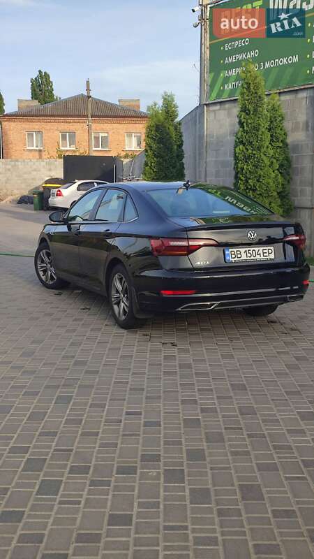 Volkswagen Jetta (2018)