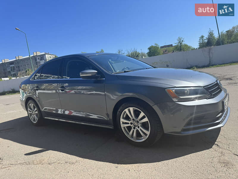 Volkswagen Jetta (2015)