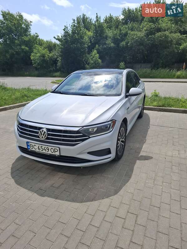 Volkswagen Jetta (2018)