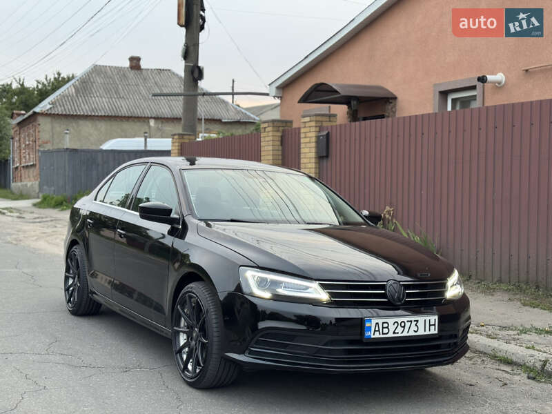 Volkswagen Jetta (2017)