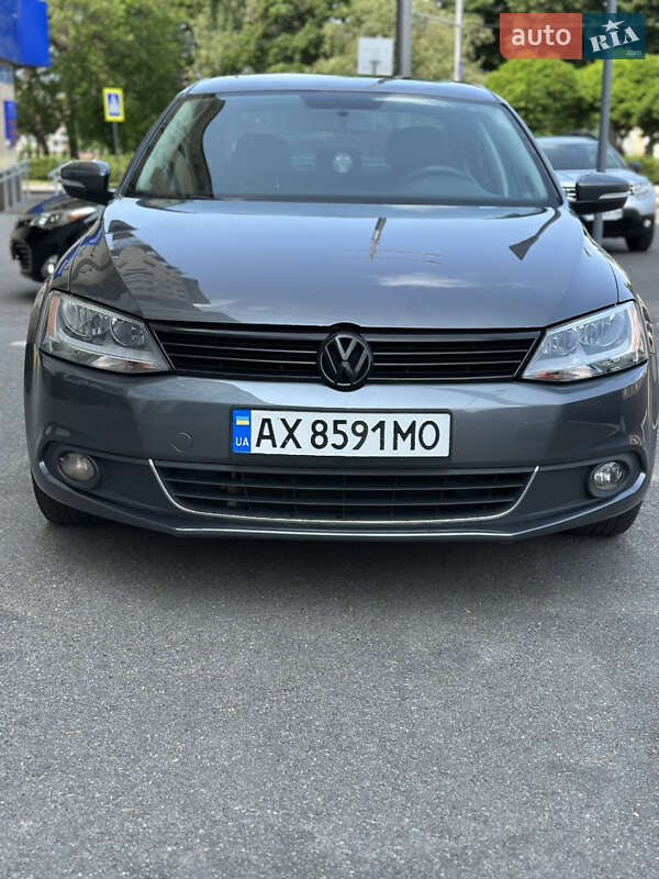 Volkswagen Jetta (2012)
