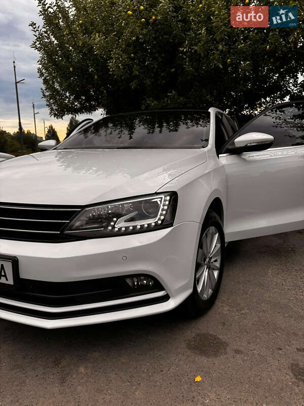 Volkswagen Jetta (2016)