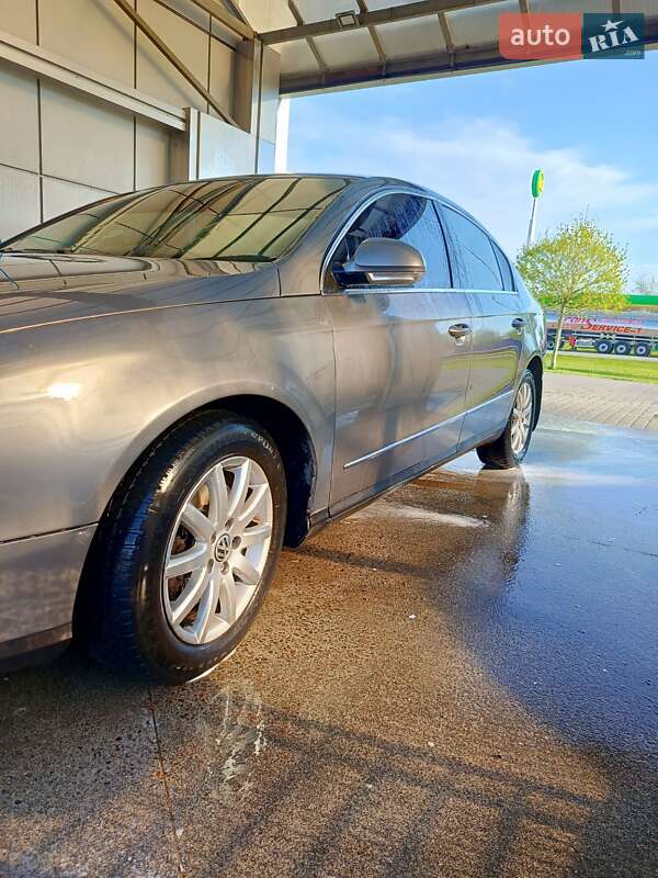 Volkswagen Passat (2006)