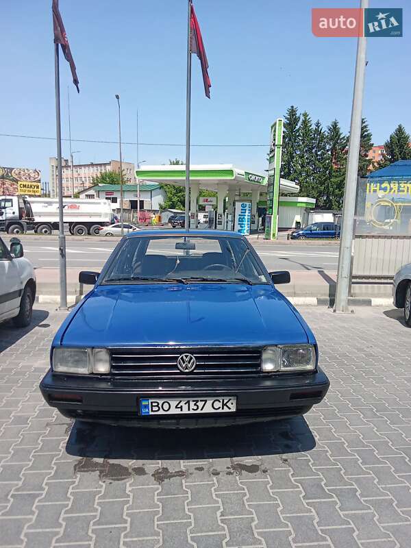 Volkswagen Passat (1987)