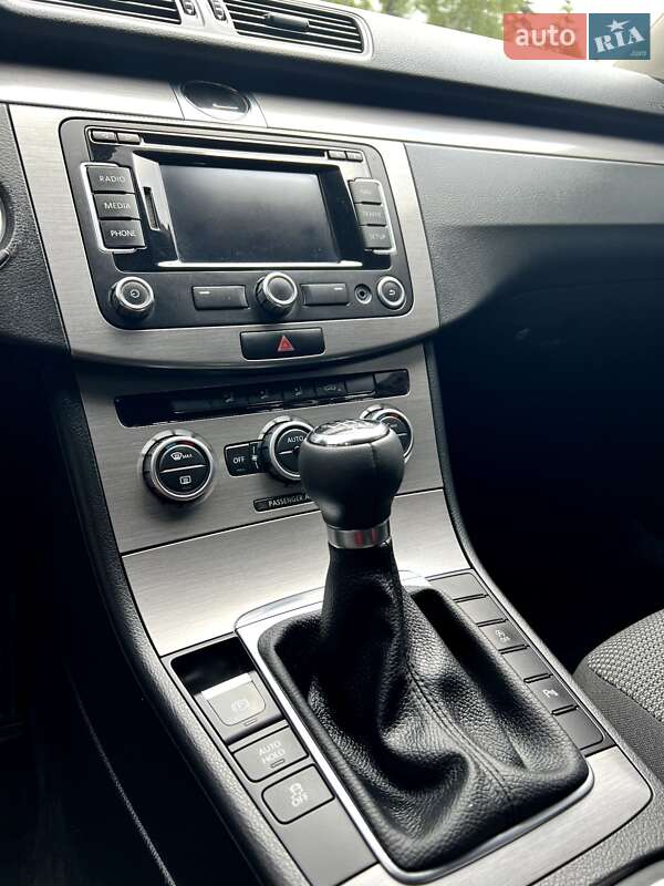 Volkswagen Passat (2012)