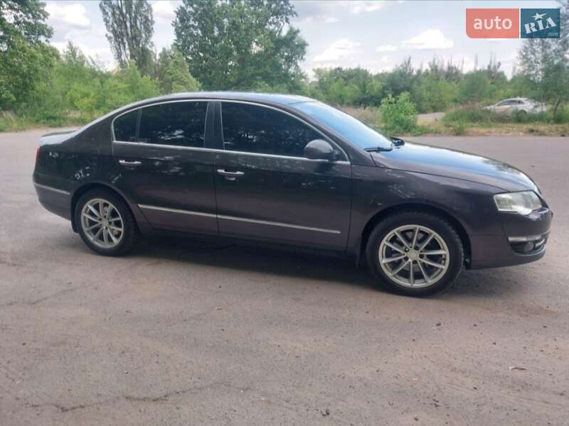 Volkswagen Passat (2008)