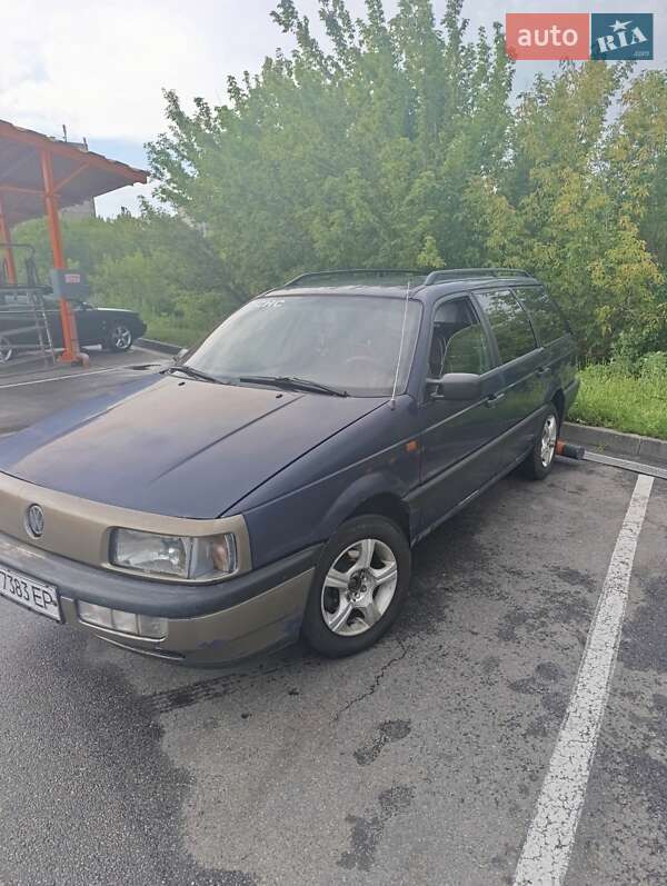 Volkswagen Passat (1992)