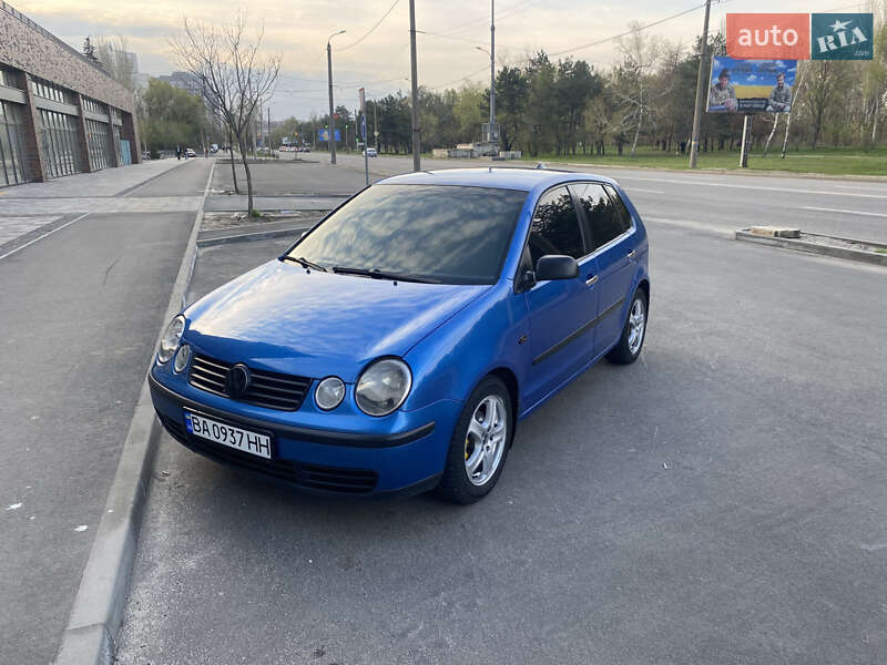 Volkswagen Polo (2003)