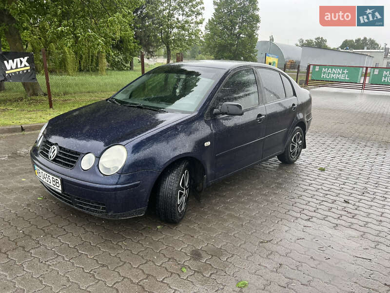 Volkswagen Polo (2004)