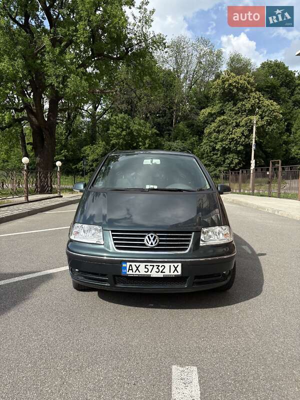 Volkswagen Sharan (2004)