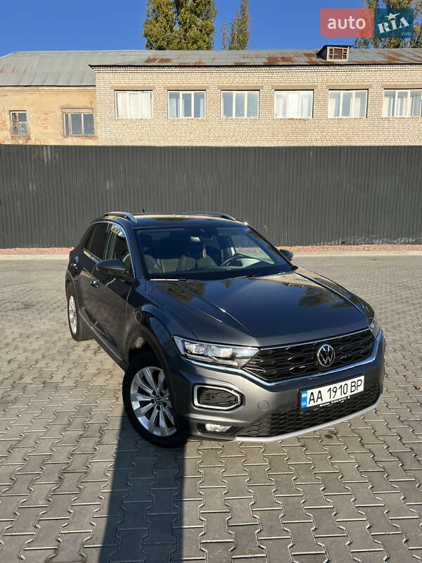 Volkswagen T-roc (2021)