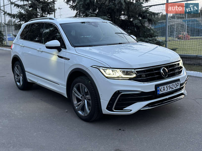Volkswagen Tiguan (2023)