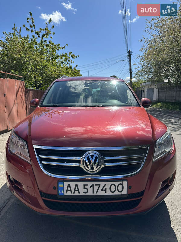 Volkswagen Tiguan (2011)
