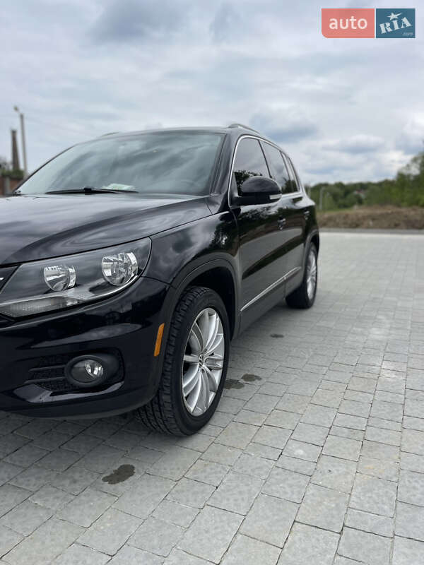Volkswagen Tiguan (2012)