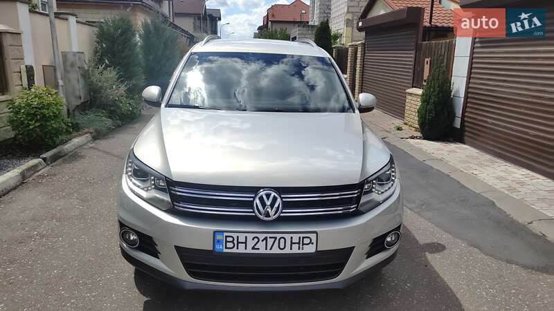 Volkswagen Tiguan (2011)