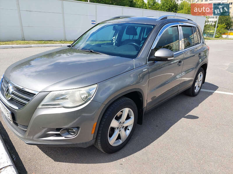 Volkswagen Tiguan (2009)