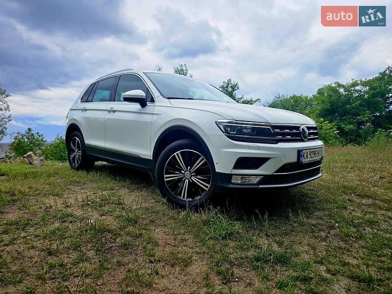 Volkswagen Tiguan (2017)