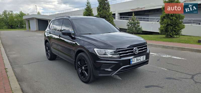 Volkswagen Tiguan (2017)