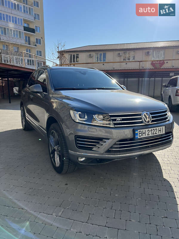 Volkswagen Touareg (2016)