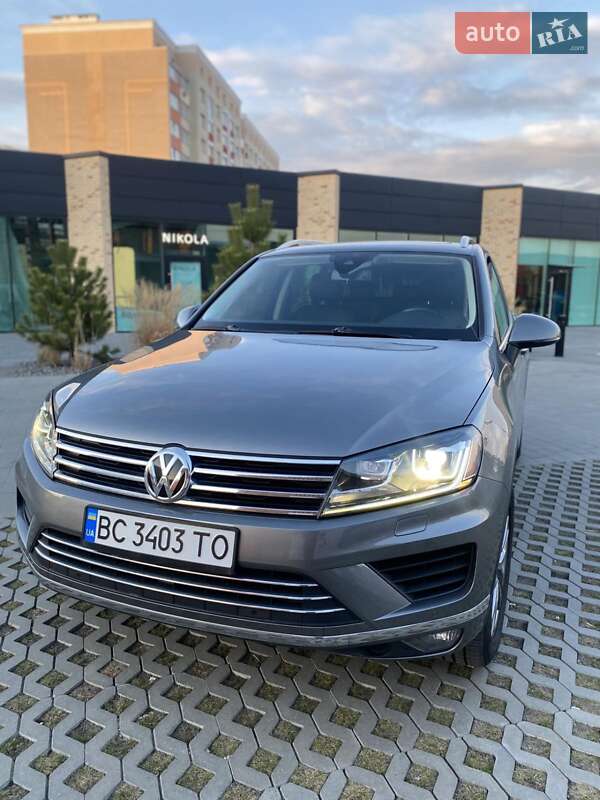 Volkswagen Touareg (2015)