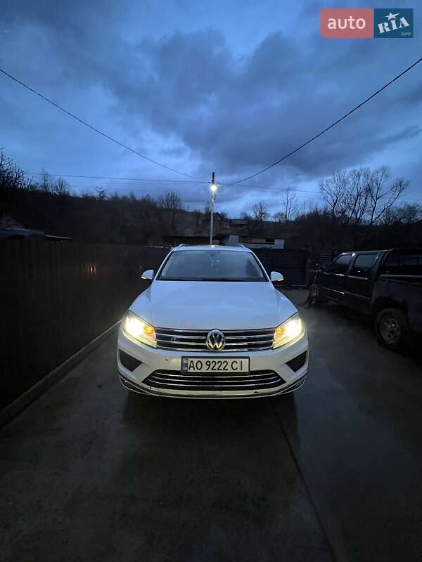 Volkswagen Touareg (2012)
