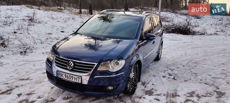 Volkswagen Touran (2010)