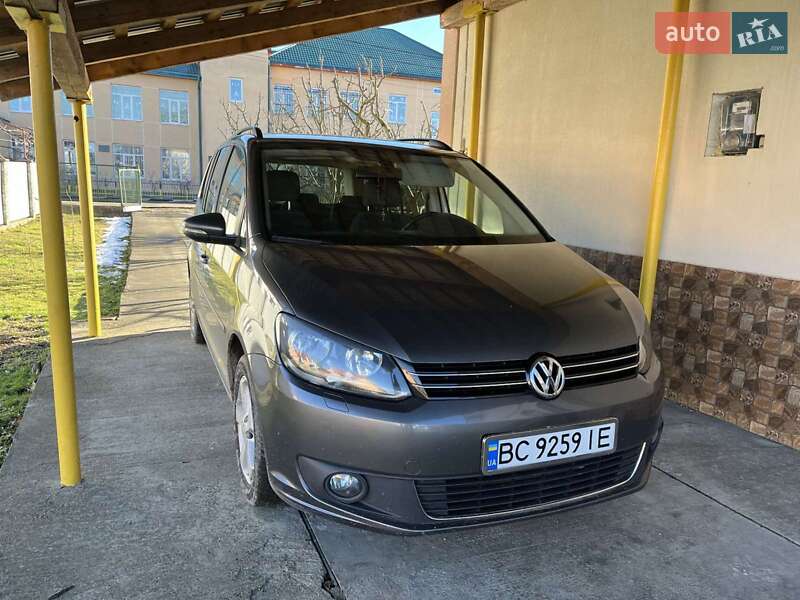 Volkswagen Touran (2012)