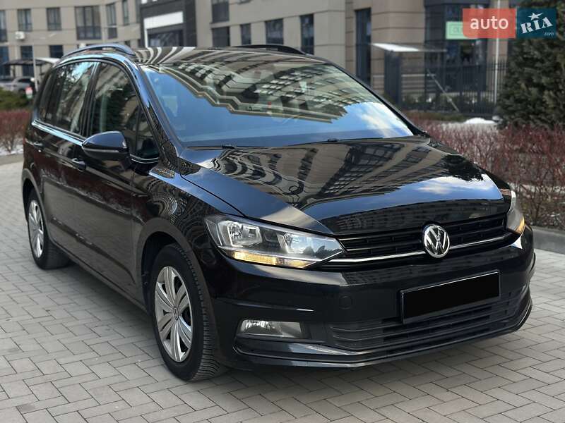 Volkswagen Touran (2016)